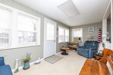 Living room right