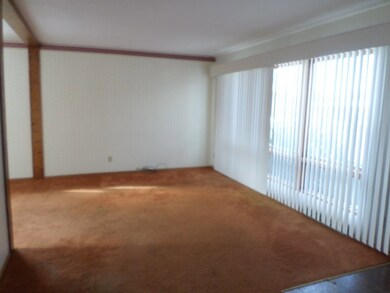 1526 W 2nd St, Cedar Falls, IA 50613 - photo 3