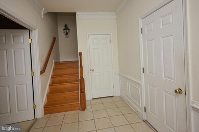 2471 Walnut Rocker Ln, Herndon, VA 20171 - photo 7