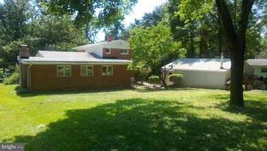 3900 Skyview Ln, Fairfax, VA 22031 - photo 2