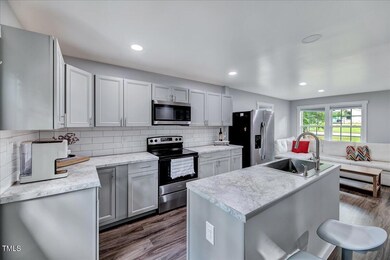 513 Camel St, Clayton, NC 27520 - photo 3