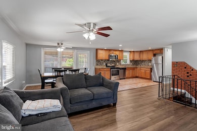 17849 Curtis Dr, Dumfries, VA 22026 - photo 6