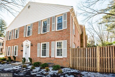 2370 Albot Rd, Reston, VA 20191 - photo 4