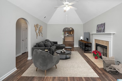 392 Camden Cove Cir, Calera, AL 35040 - photo 6