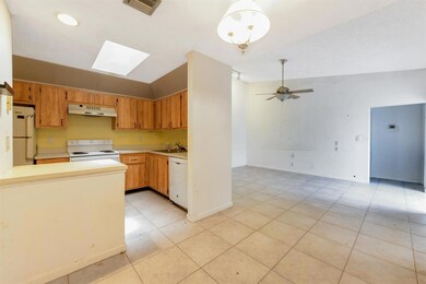 Kitchen 02