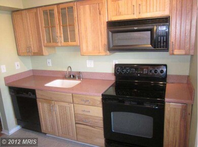 43 Bernadotte Ct, Parkville, MD 21234 - photo 7