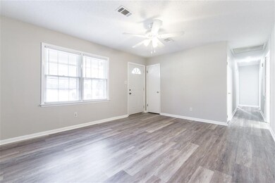 220 Valencia Cir, Centerville, GA 31028 - photo 5