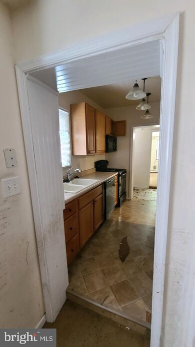 337 N Locust St, Hagerstown, MD 21740 - photo 2