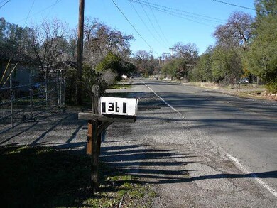 1361 Branstetter Ln, Redding, CA 96001 - photo 6