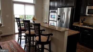 3429 S Kemper Rd, Arlington, VA 22206 - photo 4