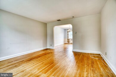 215 Ridge Ave, Towson, MD 21286 - photo 5