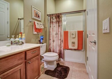 bathroom 2-pic 2