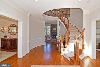 3358 V Ln, Oakton, VA 22124 - photo 6