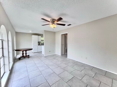 3021 Sycamore Ave unit 8, Bay City, TX 77414 - photo 2