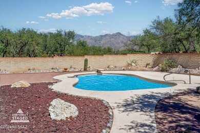 37-Back Yard Views Staged