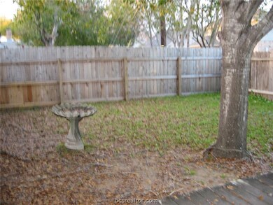 1719 Laura Ln unit CS, College Station, TX 77840 - photo 7