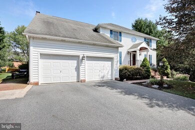 19636 Portsmouth Dr, Hagerstown, MD 21742 - photo 2