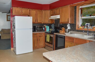 101 Crowningshield Rd, Chesterfield, NH 03443 - photo 4