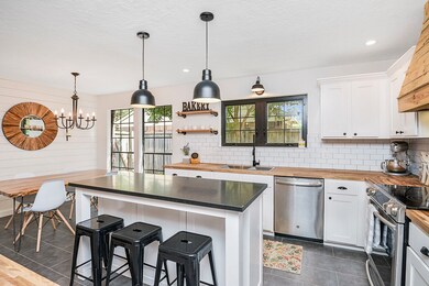 8214 Clover Gardens Dr, Houston, TX 77095 - photo 2