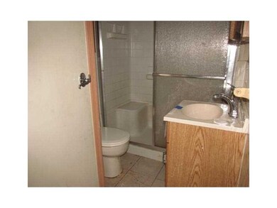 Full Bath.