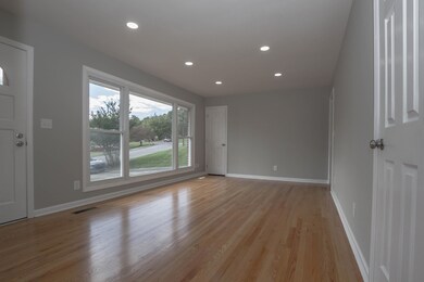 1417 Valley View Dr, Johnson City, TN 37601 - photo 5