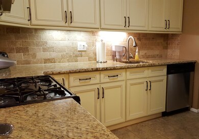 38 Galewood Kitchen 2