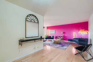 Winston Towers unit 1004, Chicago, IL 60645 - photo 2