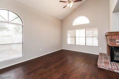 534 N Granite St, Gilbert, AZ 85234 - photo 4