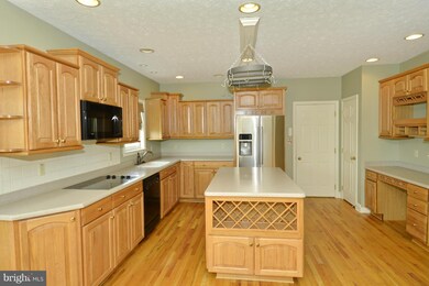 1231 Apple Pie Ridge Rd, Winchester, VA 22603 - photo 3