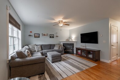 7 Liberty St unit B, Merrimac, MA 01860 - photo 2