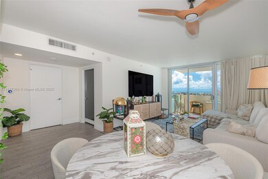 Mondrain South Beach Miami Condos unit 1427, Miami Beach, FL 33139 - photo 3