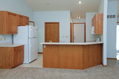 2909 hunters place-105