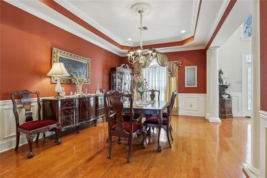 Dining room to the right of the entrance foyer