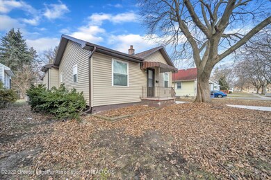 02-209-E-Mason-St-WindowStill-Real-Estat