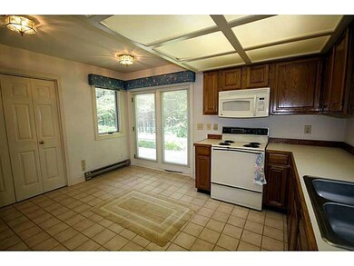 19 W Harbor Pond Rd unit 19B, Boothbay Harbor, ME 04538 - photo 4