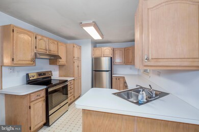 1018 Dettling Rd, Wilmington, DE 19805 - photo 2