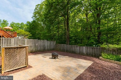 8160 Willowdale Ct, Springfield, VA 22153 - photo 3