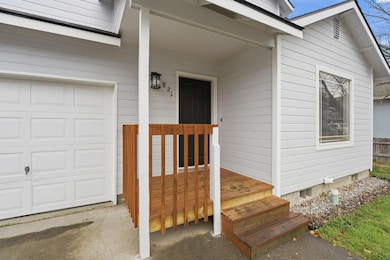 821 S Elm St, Kennewick, WA 99336 - photo 2