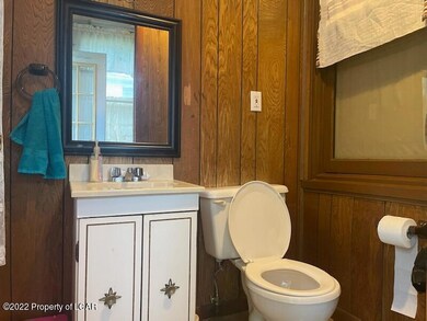 1/2 bath