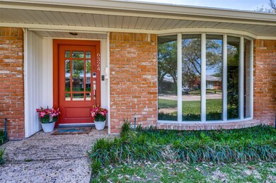 6324 Glennox Ln, Dallas, TX 75214 - photo 2