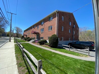 131 Mellen St unit 3B, Framingham, MA 01702 - photo 4