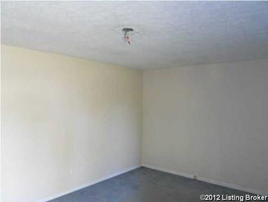 1433 Fisher Ln, Mount Washington, KY 40047 - photo 2