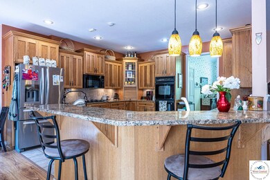 High-top countertop. Lots of lighting!