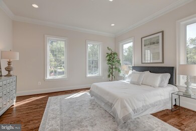 8412 Kingsgate Rd, Potomac, MD 20854 - photo 7