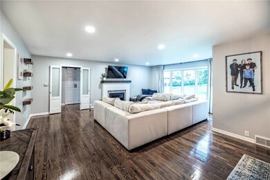 404 Rondeau Dr, Erie, PA 16505 - photo 3