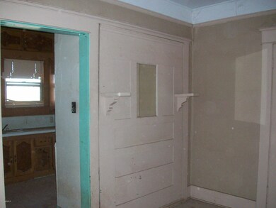 601 W 3rd St, Winslow, AZ 86047 - photo 6