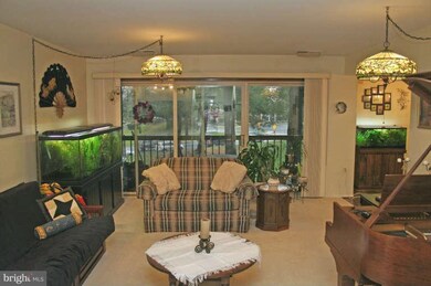 18607 Walkers Choice Rd unit 4, Montgomery Village, MD 20886 - photo 7