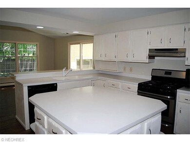 KITCHEN TOWARDS FAMILY ROOM