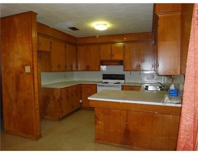 112 Holiday Blvd, Pineville, LA 71360 - photo 3