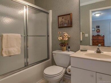 Master Suite Full Bath #1